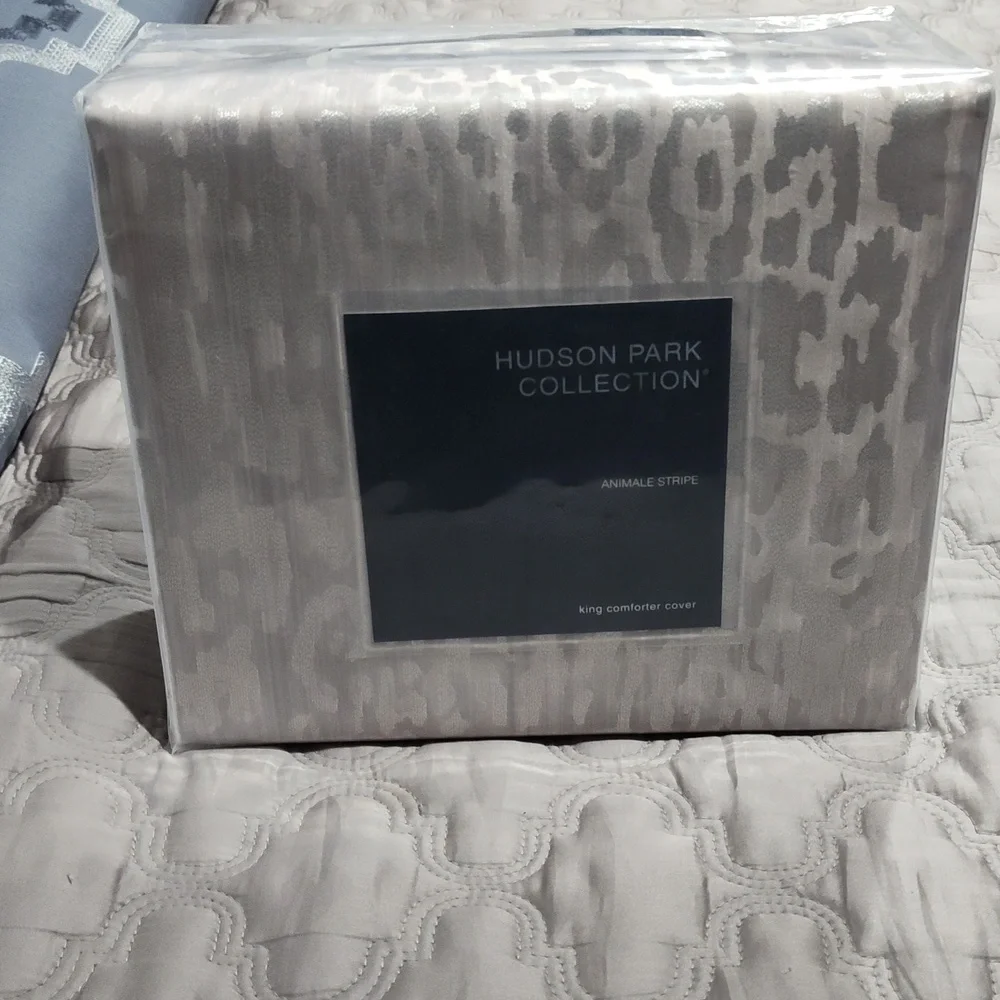 Hudson Park Collection Animale Stripe Duvet Cover, King